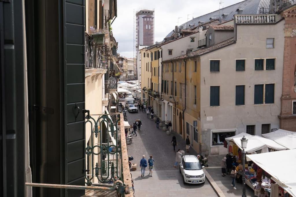 Enjoy Home - Appartamento Orologio, Piazza Dei Signori Padua Exterior foto
